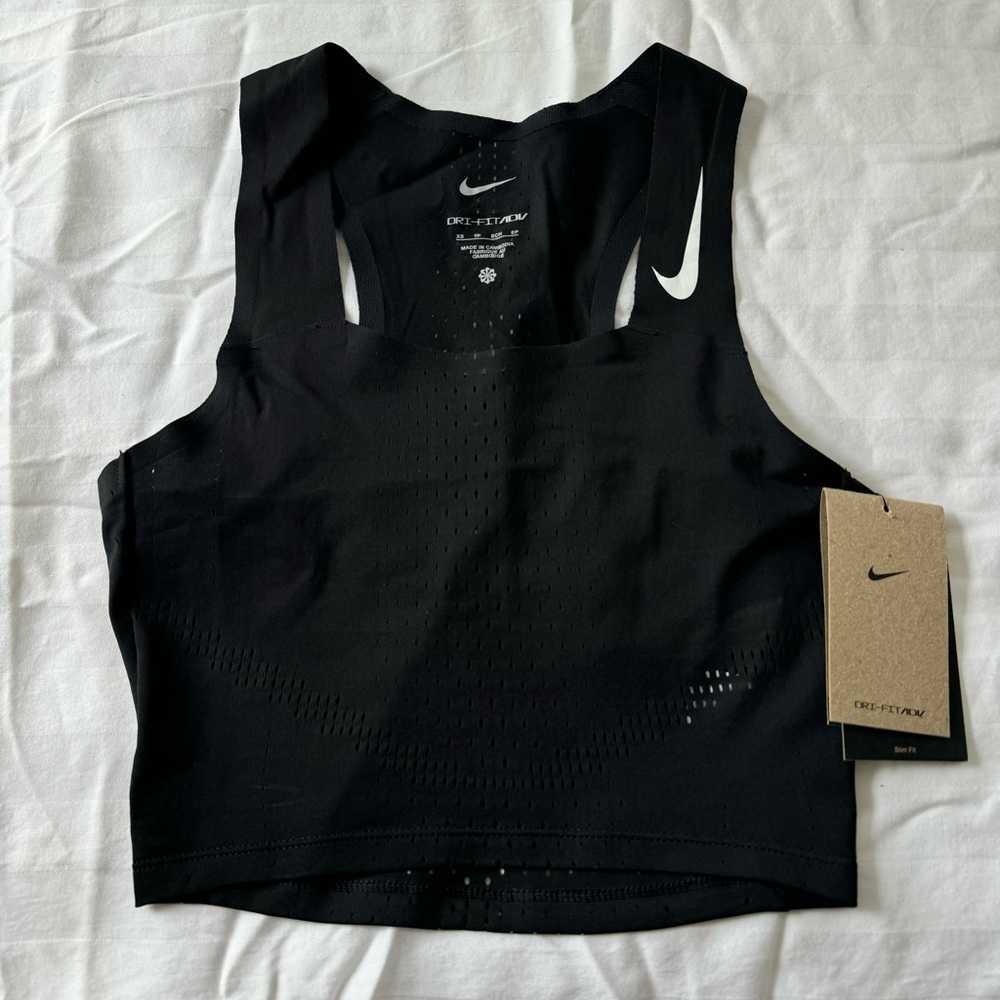 Nike Aeroswift Crop
